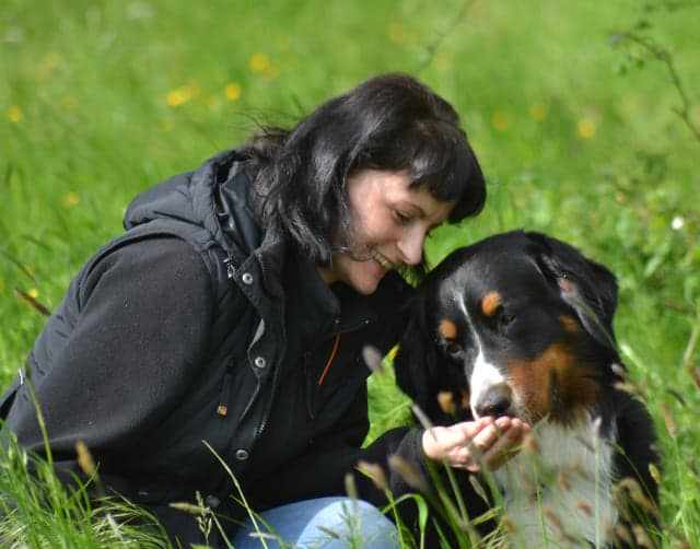 Anika mit Hund